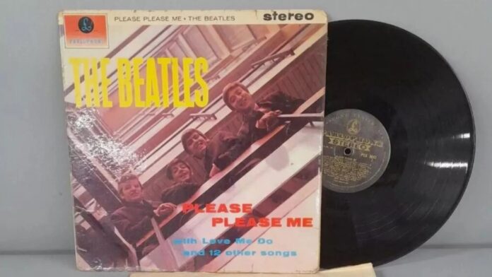 Raro disco Beatles trovato in un negozio di beneficenza venduto a 5.000 euro